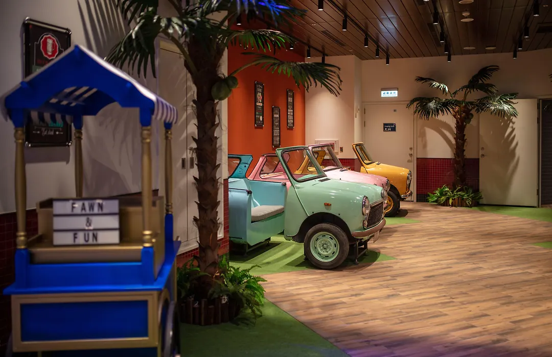 Roaders Plus Hotel - Theme-1